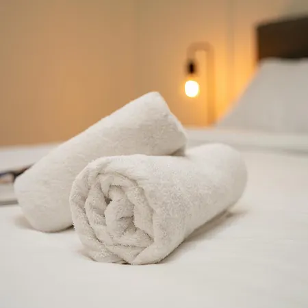 1 Bedroom Flat Near Center *