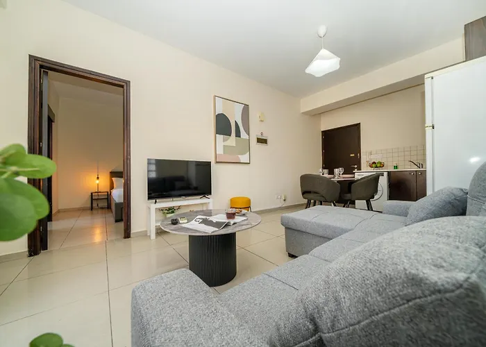 1 Bedroom Flat Near Center