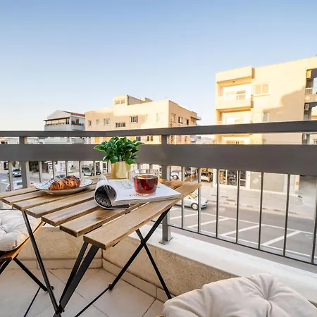 1 Bedroom Flat Near Center
