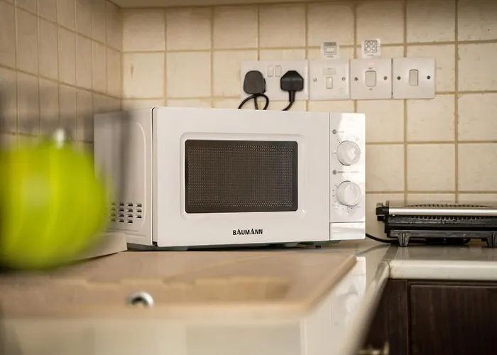 1 Bedroom Flat Near Center Нікосія