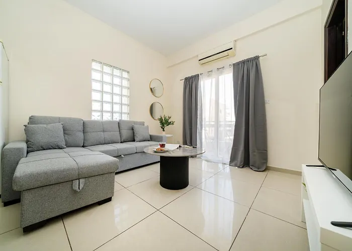 1 Bedroom Flat Near Center * Lefkoşa