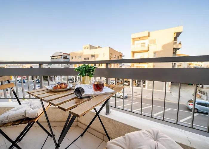 1 Bedroom Flat Near Center