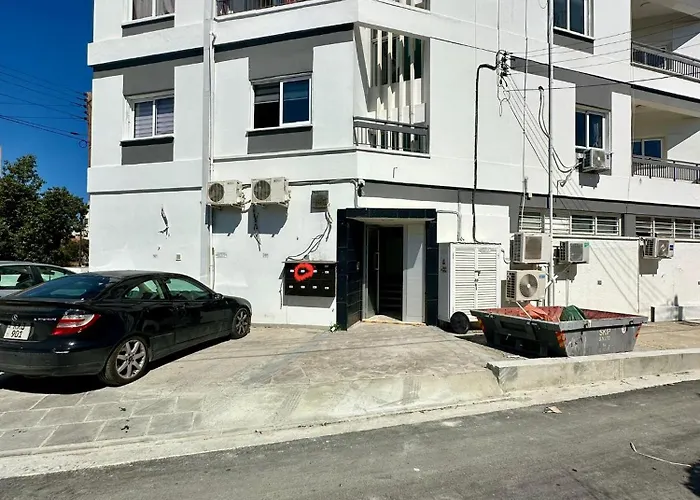 1 Bedroom Flat Near Center *